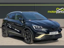 Black Used 2023 Renault Captur Engineered SUV | £18,250 (Fair price)