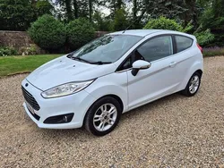 White Used 2015 Ford Fiesta Zetec Hatchback | £4,695 (Fair price)