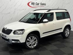 White Used 2015 Skoda Yeti Elegance SUV | £10,799 (Fair price)