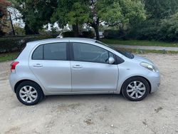 Silver Used 2011 Toyota Yaris Hatchback | £2,999 (Fair price)