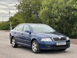 Blue Used 2006 Skoda Octavia Ambiente Hatchback | £995 (Fair price)