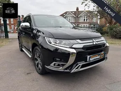 Black Used 2019 Mitsubishi Outlander P-HEV Estate | £13,999 (Fair price)