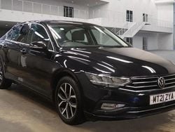 Black Used 2021 VW Passat SEL Sedan | £11,699 (Fair price)
