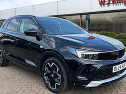 Carbon black Used 2024 Vauxhall Grandland X Ultimate SUV | £19,695 (Fair price)
