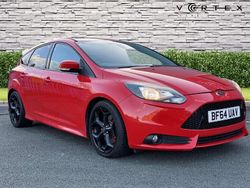 Red Used 2014 Ford Focus ST Hatchback | £6,700 (Fair price)