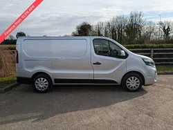 Grey Used 2022 Nissan Primastar Acenta MPV | £14,990 (Fair price)