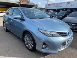 Blue Used 2014 Toyota Auris Hybrid Hatchback | £8,499 (Fair price)