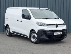 White New 2024 Citroën Dispatch MPV | £21,998 (Fair price)