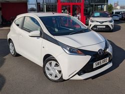 White Used 2016 Toyota Aygo X-play Hatchback | £5,994 (Fair price)
