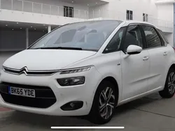 White Used 2015 Citroën C4 Picasso Exclusive MPV | £5,895 (Fair price)