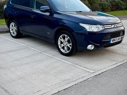 Blue Used 2013 Mitsubishi Outlander SUV | £3,800 (Good price)