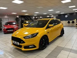 Tangerine scream Used 2016 Ford Focus ST Hatchback | £12,695 (A bit pricey)