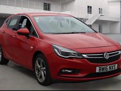 Red Used 2016 Vauxhall Astra SRi Hatchback | £4,990 (Fair price)