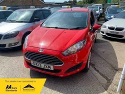 Red Used 2013 Ford Fiesta Style Hatchback | £2,495 (Good price)