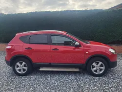 Red Used 2012 Nissan Qashqai Visia SUV | £1,695 (Good price)