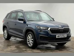Petrol blue metallic Used 2021 Skoda Kodiaq SE SUV | £21,495 (Fair price)