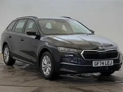 Black magic pearl effect New 2024 Skoda Octavia SE Technology Estate | £21,895 (Fair price)