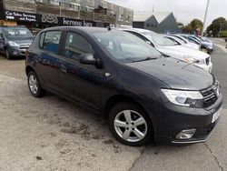 Grey Used 2017 Dacia Sandero Lauréate Hatchback | £3,999 (Fair price)