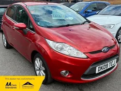 Red Used 2009 Ford Fiesta Zetec Hatchback | £2,999 (Fair price)