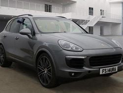 Grey Used 2016 Porsche Cayenne SUV | £20,990 (Good price)