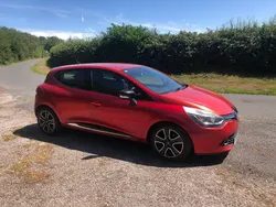Red Used 2014 Renault Clio IV Dynamique Hatchback | £2,690