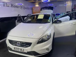 White Used 2015 Volvo V40 R-Design Estate | £4,695 (Good price)