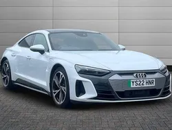 Suzuka grey Used 2022 Audi e-tron GT quattro Comfort Sedan | £42,250 (Fair price)