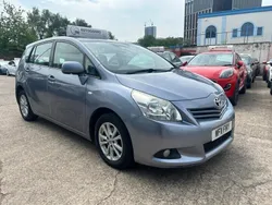 Blue Used 2011 Toyota Verso MPV | £2,495 (Good price)