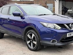 Blue Used 2017 Nissan Qashqai N-Connecta SUV | £6,995 (Good price)