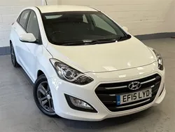 White Used 2015 Hyundai i30 SE Hatchback | £3,790 (Fair price)
