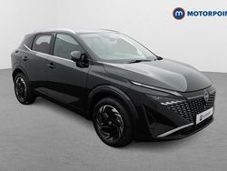 Black New 2025 Nissan Qashqai N-Connecta SUV | £25,099