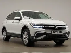 White New 2025 VW Tiguan Allspace Life SUV | £31,998 (Fair price)