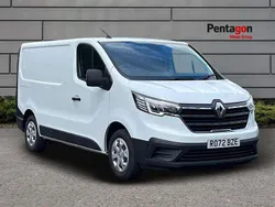 White Used 2022 Renault Trafic Business Van | £21,592 (Expensive)