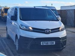 White Used 2019 Toyota Proace Van | £6,999 (Good price)