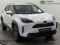 Used 2025 Toyota Yaris Hybrid Design SUV | £24,895 (Fair price)