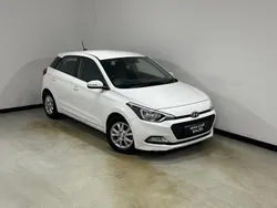White Used 2018 Hyundai i20 SE Hatchback | £6,250 (Fair price)
