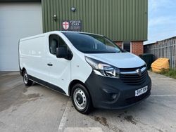 White Used 2017 Vauxhall Vivaro Van | £7,995 (Fair price)