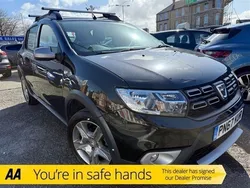 Black Used 2017 Dacia Sandero Lauréate Hatchback | £6,499 (Fair price)