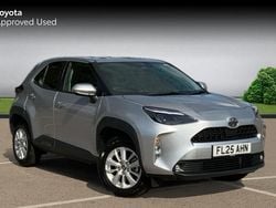 Silver Used 2025 Toyota Yaris Hybrid Estate | £21,335 (Super price)