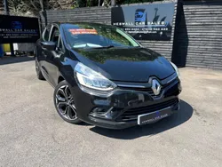 Black Used 2017 Renault Clio IV Dynamique Hatchback | £6,695 (Fair price)