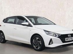 White Used 2022 Hyundai i20 SE Hatchback | £12,991 (Fair price)