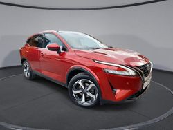 Red Used 2022 Nissan Qashqai N-Connecta SUV | £14,799 (Fair price)