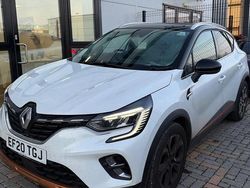 White/black Used 2020 Renault Captur Version S SUV | £13,988 (Fair price)