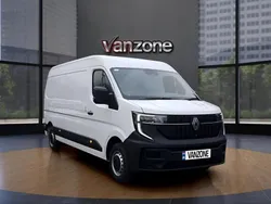 White New 2025 Renault Master Van | £25,595 (Fair price)