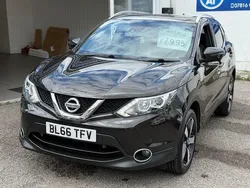 Black Used 2016 Nissan Qashqai N-Vision SUV | £7,999 (Fair price)