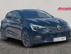 Black Used 2022 Renault Clio V SE Hatchback | £13,995 (Fair price)