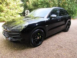 Black Used 2020 Porsche Cayenne SUV | £52,995 (Fair price)