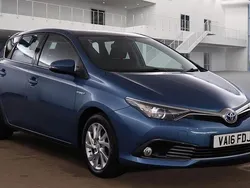 Blue Used 2016 Toyota Auris Hybrid Hatchback | £8,450 (Fair price)