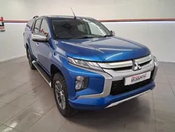 Blue Used 2021 Mitsubishi L200 Warrior Pickup | £17,699 (Fair price)