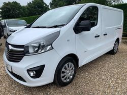 White Used 2016 Vauxhall Vivaro Sportive Van | £6,995 (Fair price)